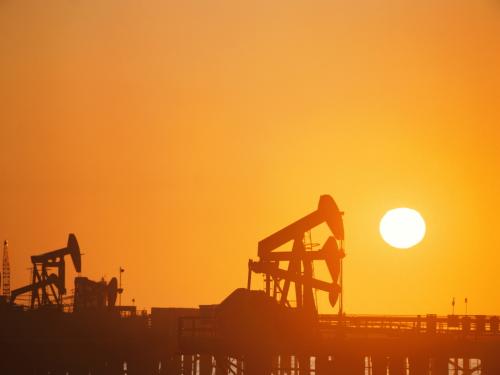 成品油价迎年内第十一次上调 每吨提高145元